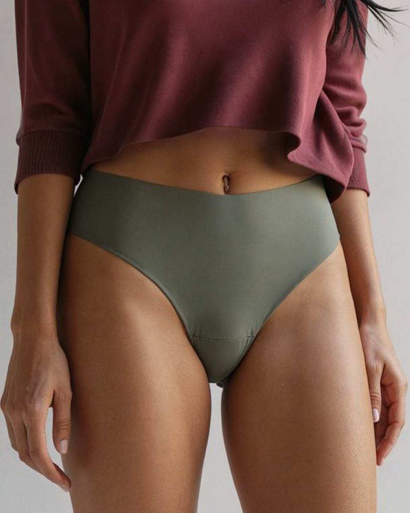 Seamless Camel Toe Thongs Pack