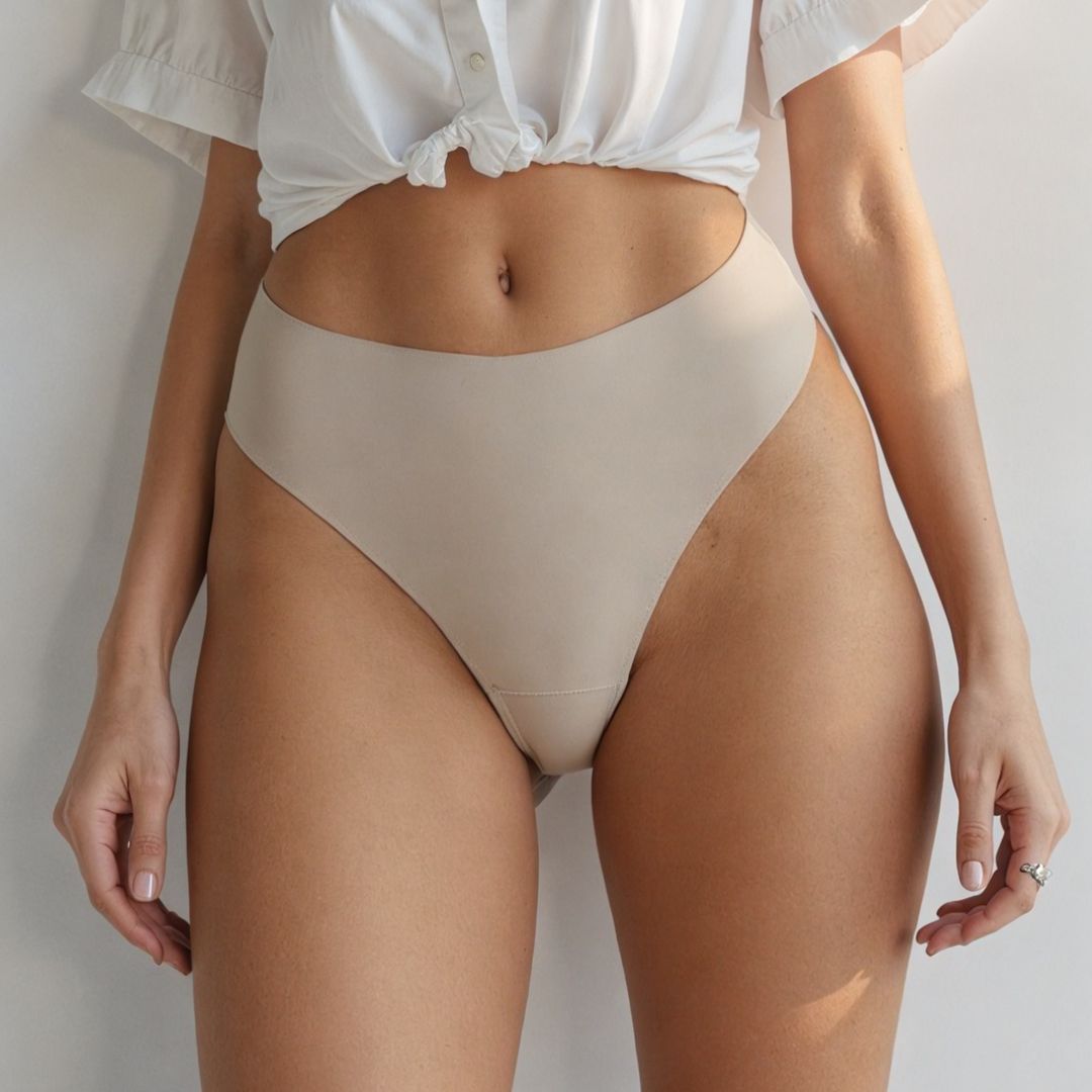 Seamless Camel Toe Thong